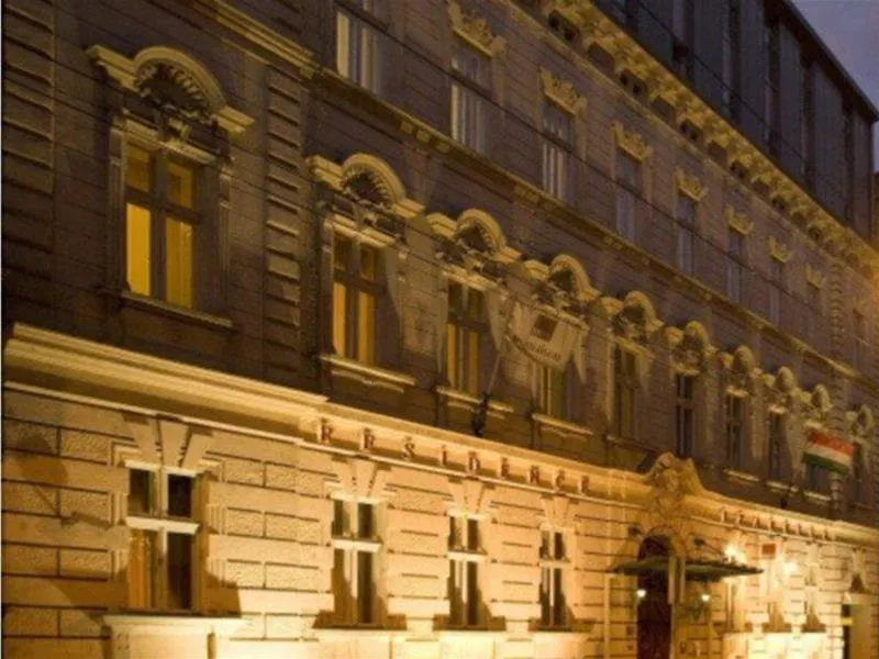 **** Hotel Mamaison Residence Izabella Budapešť Maďarsko