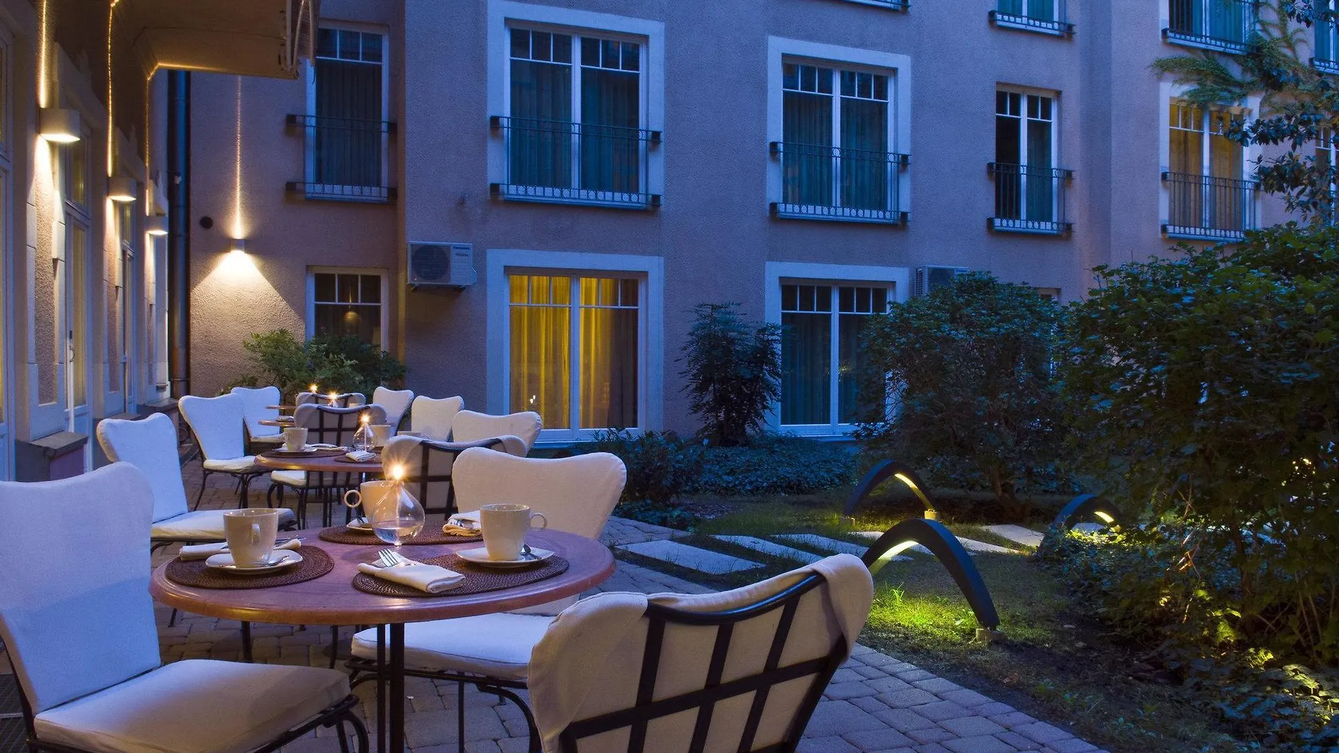 Mamaison Residence Izabella Budapest Hungary