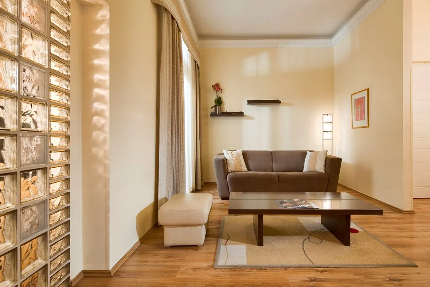 Mamaison Residence Izabella Budapest 4*,  Hungary