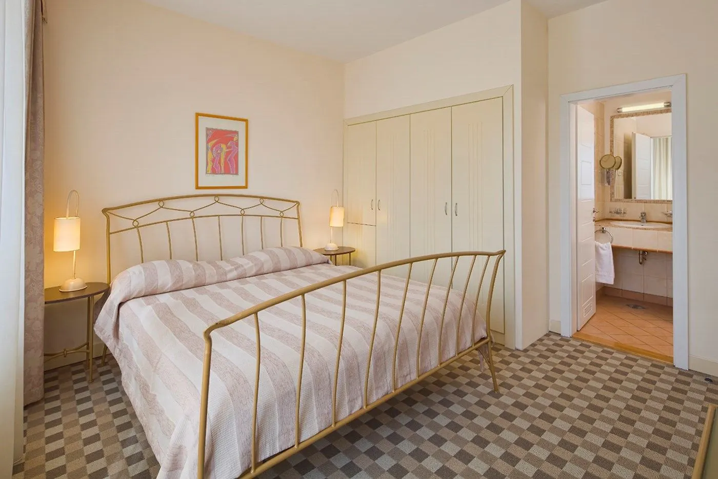 Mamaison Residence Izabella Budapest