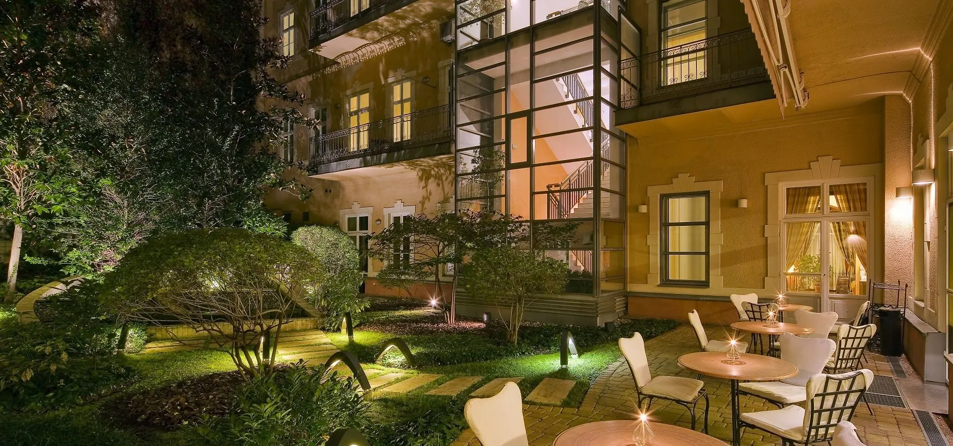 Mamaison Residence Izabella Budapest Hungary