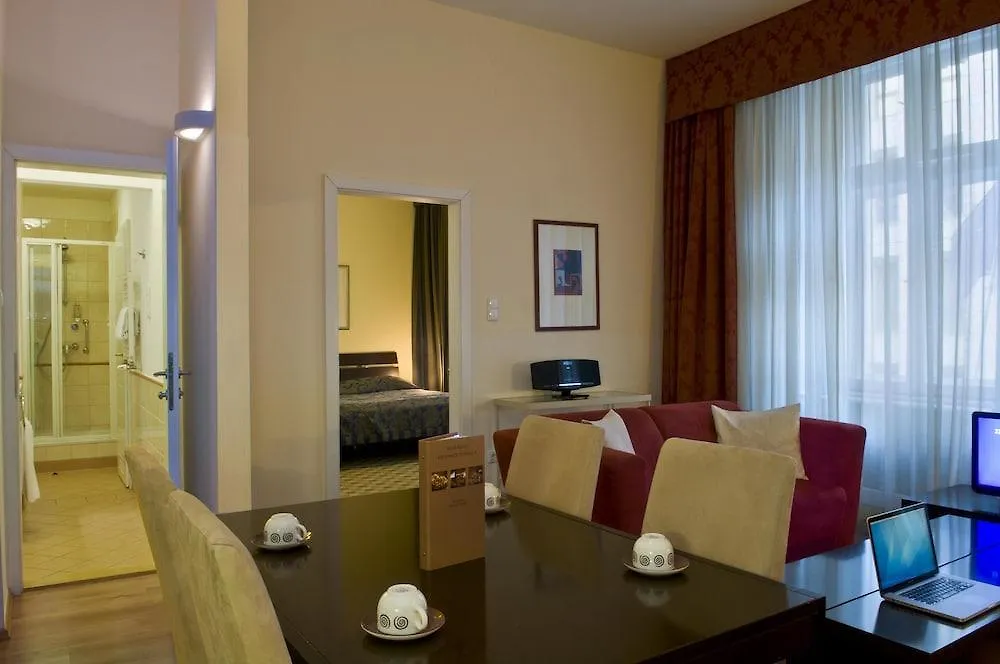 **** Hotel Mamaison Residence Izabella Budapest Hungary